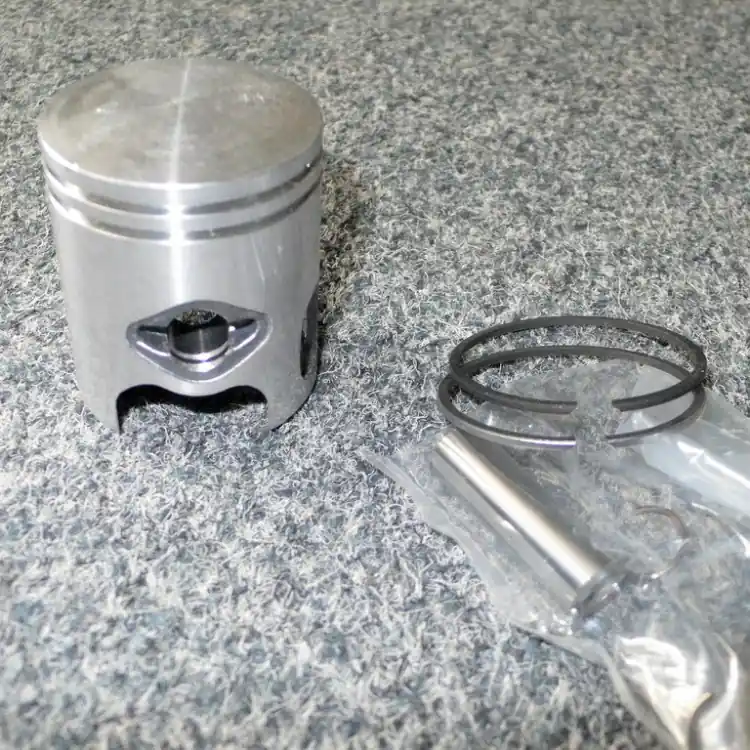 Pístní sada (0.50MM O\\/S) Yamaha YE50/YN50 Neos/CS50 Jog R/CW50 BWs Bezpečná Platba