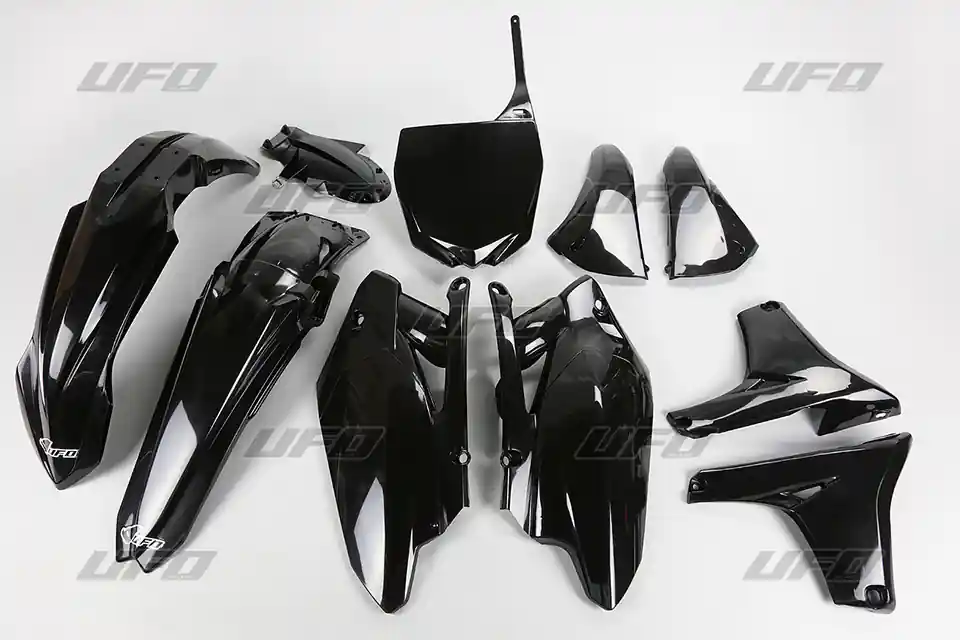 Nová Kolekce UFO PLASTOVÁ SADA YAMAHA YZF 450 '11-'12 BARVA ČERNÁ (YA311E001)