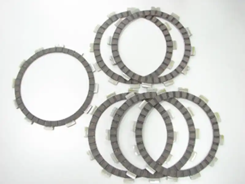 Horká Nabídka PSYCHICKÉ SPOJKOVÉ KOTOUČE SUZUKI DR 600 85-89, LS650 87-97 (F1975) (EBS3359)