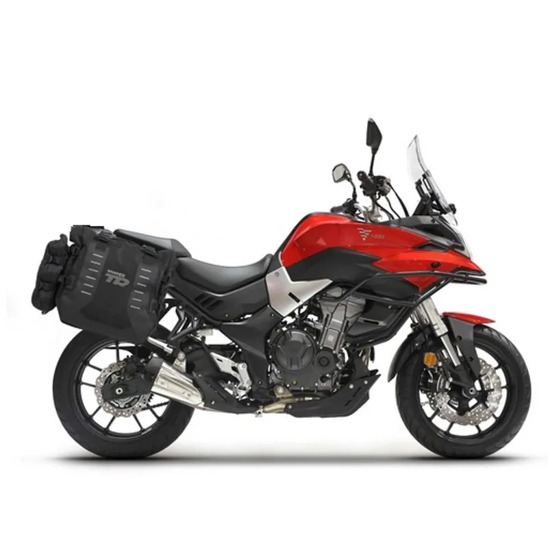 Sada bočních adventure brašen SHAD TERRA TR40, včetně montážní sady SHAD VOGE 500 DS/ DSX Autentický