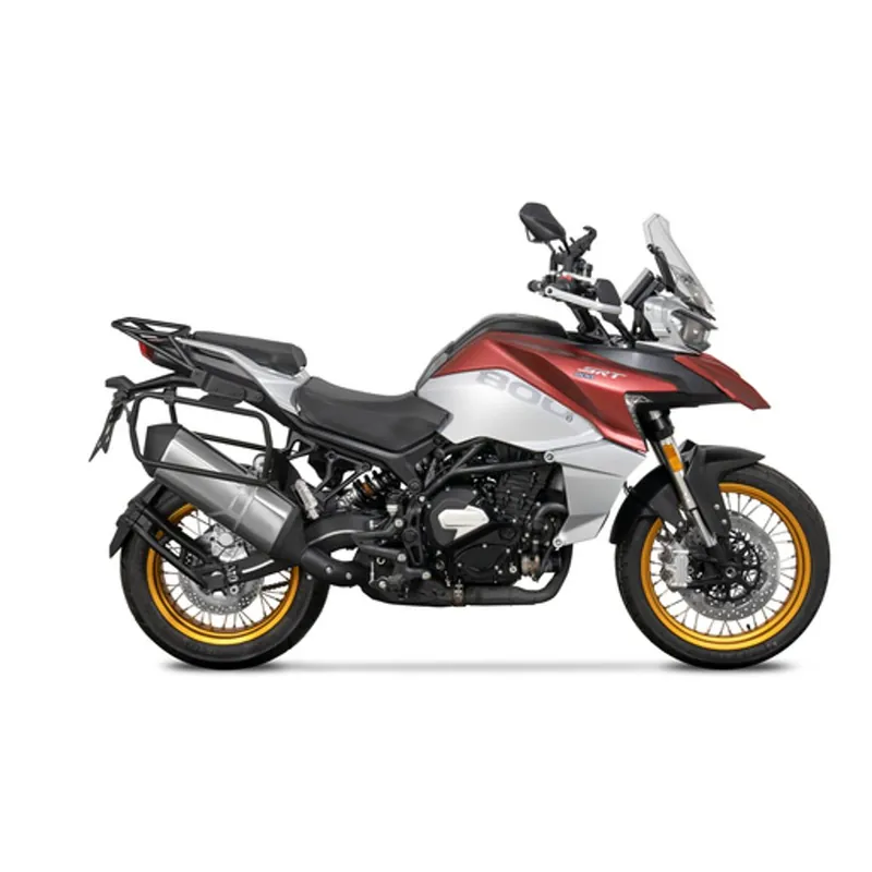 Akční Nabídka Sada bočních adventure brašen SHAD TERRA TR40, včetně montážní sady SHAD QJMOTOR SRT800/X